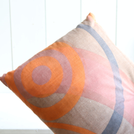 Vintage kussen oranje bruin 25 x 40