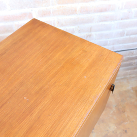 Vintage kast platenspeler