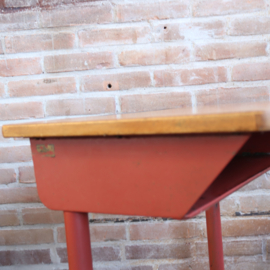 Vintage kinderbureau schooltafel terra