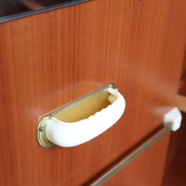 Vintage kledingkast jaren 70 leg planken