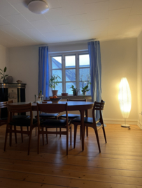 Blog: Binnenkijken in een kleurrrijk Deens interieur vol vintage vondsten!