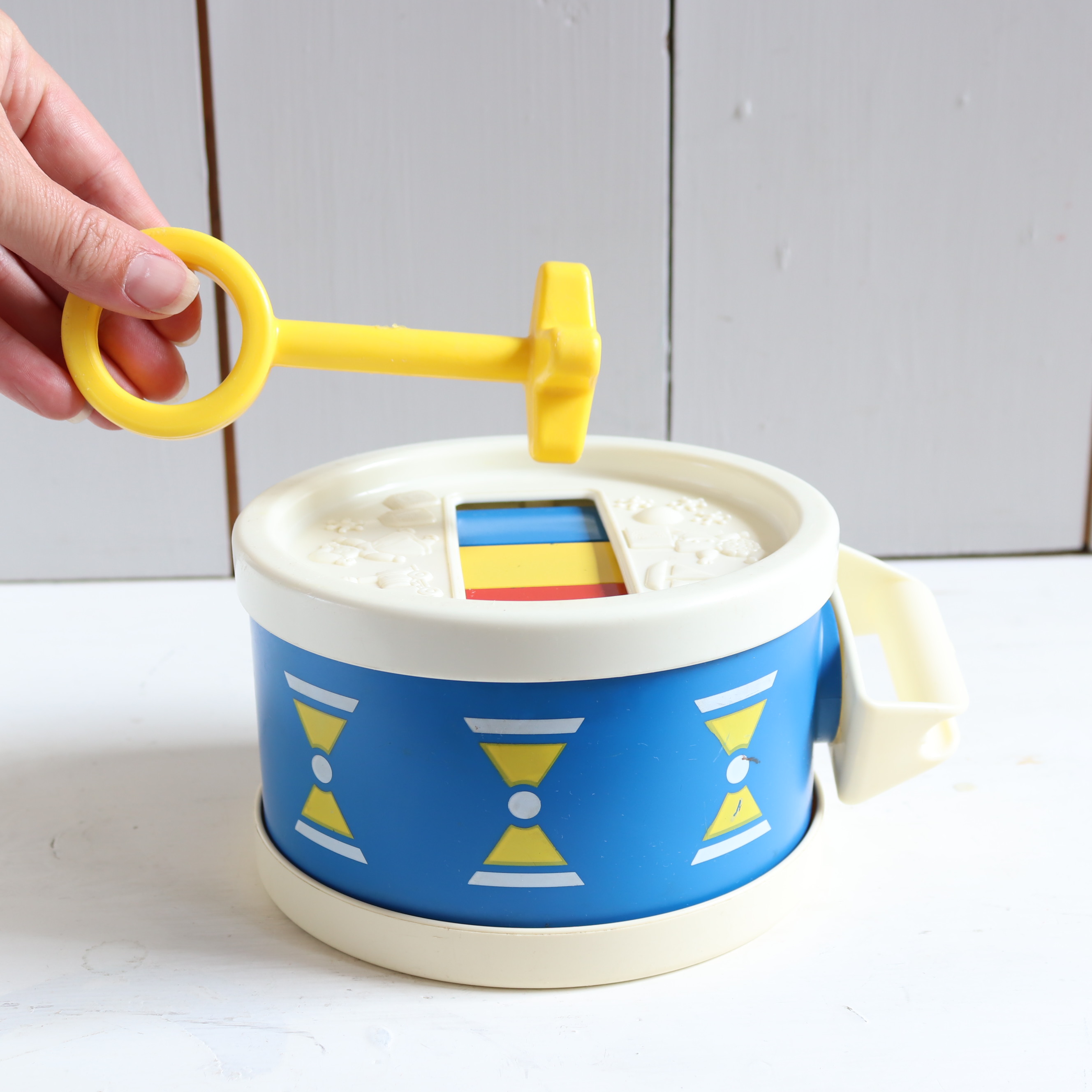 Vintage Fisher Price trommel