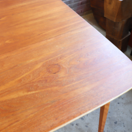 Vintage eettafel vierkant rond uitschuifbaar