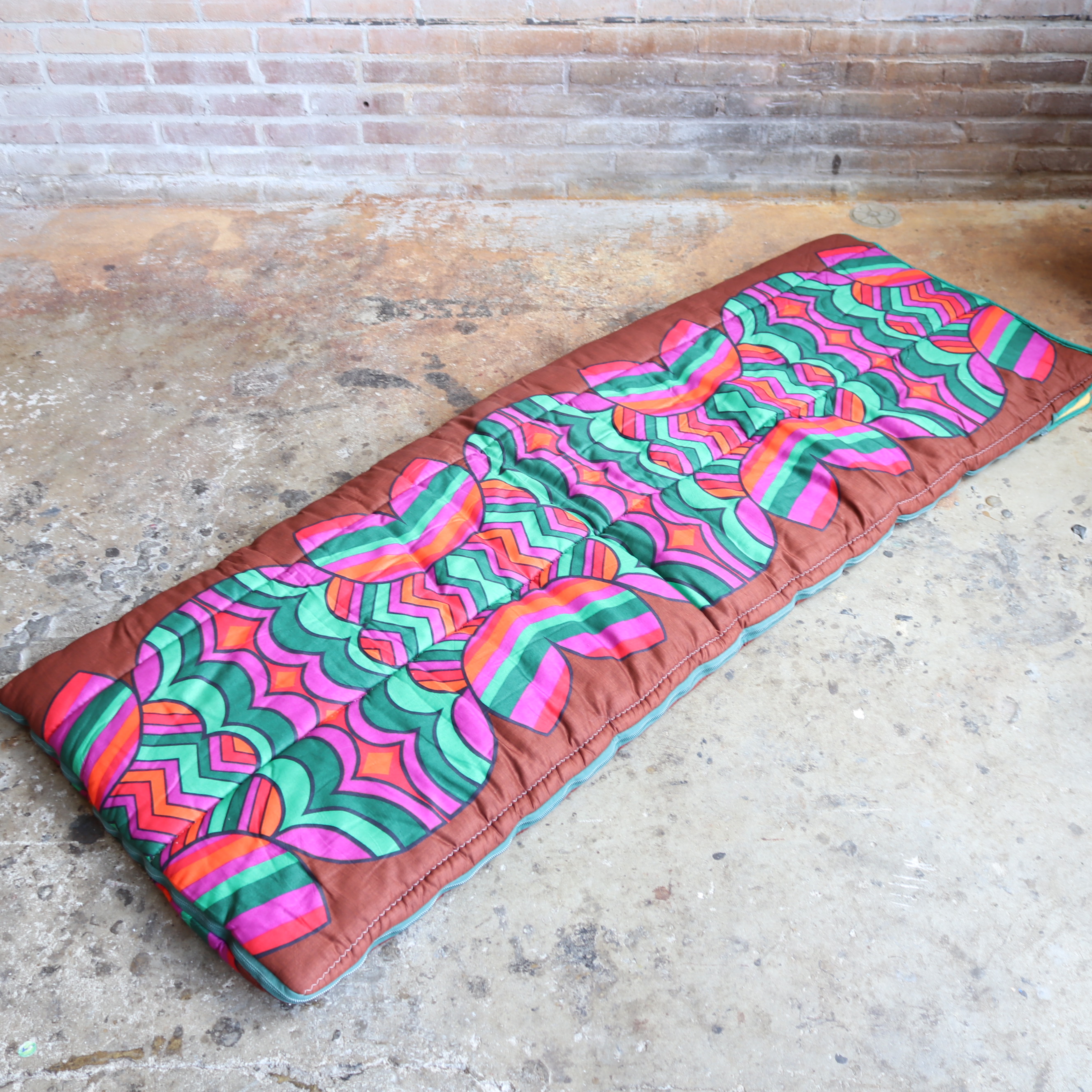 Vintage slaapzak retro bruin roze