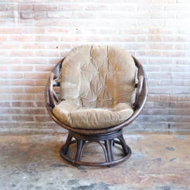 Vintage rotan draaifauteuil donker