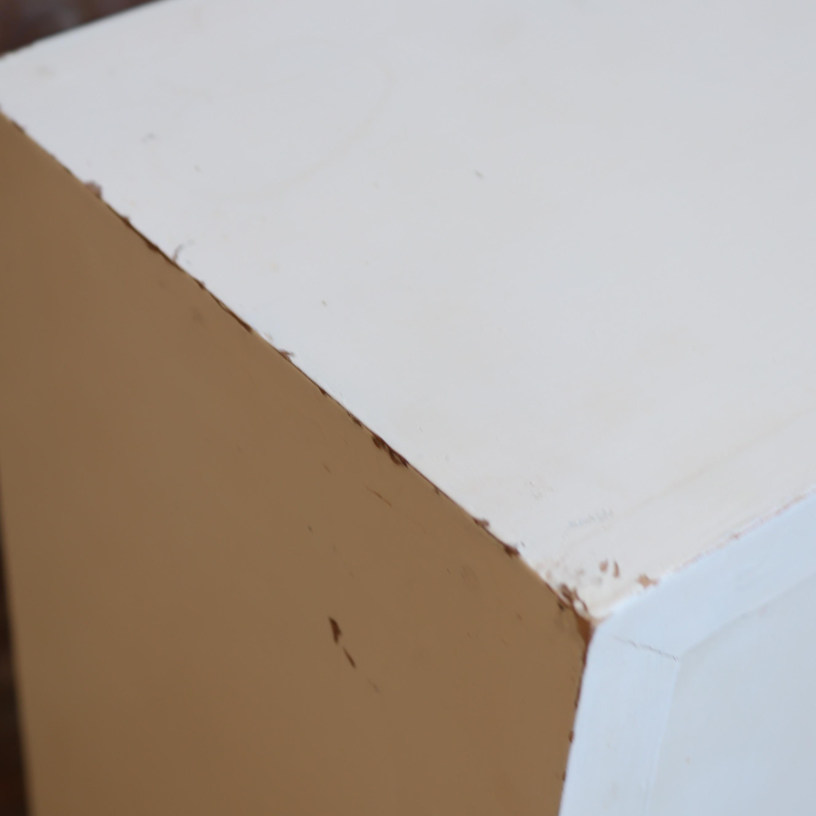 Wandkastje  vintage hout wit/creme