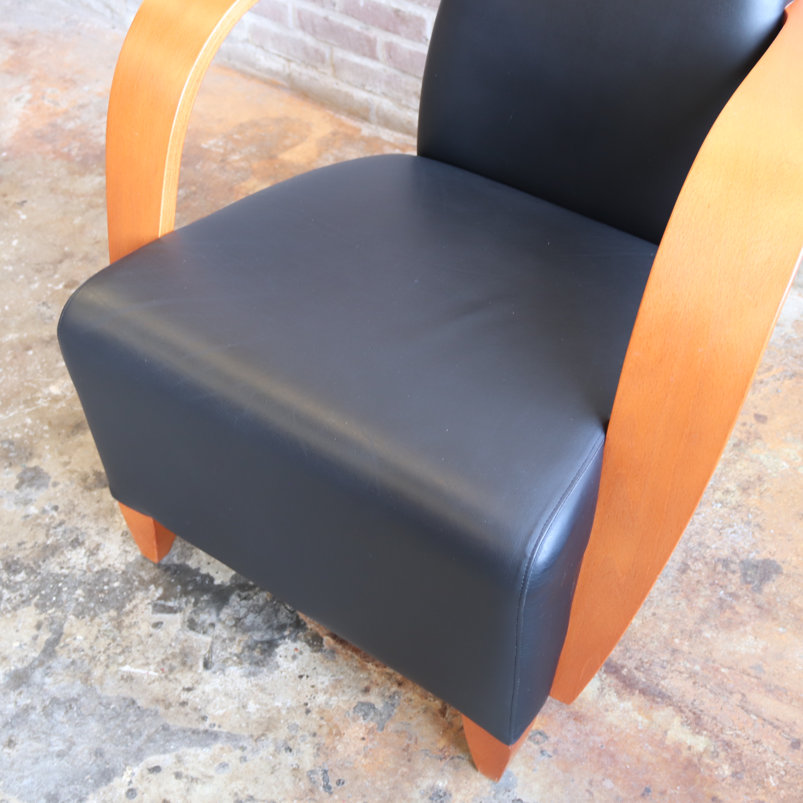 Vintage fauteuil leer hout spaans jaren 80