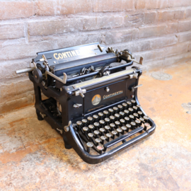 Vintage typemachine groot zwart continental