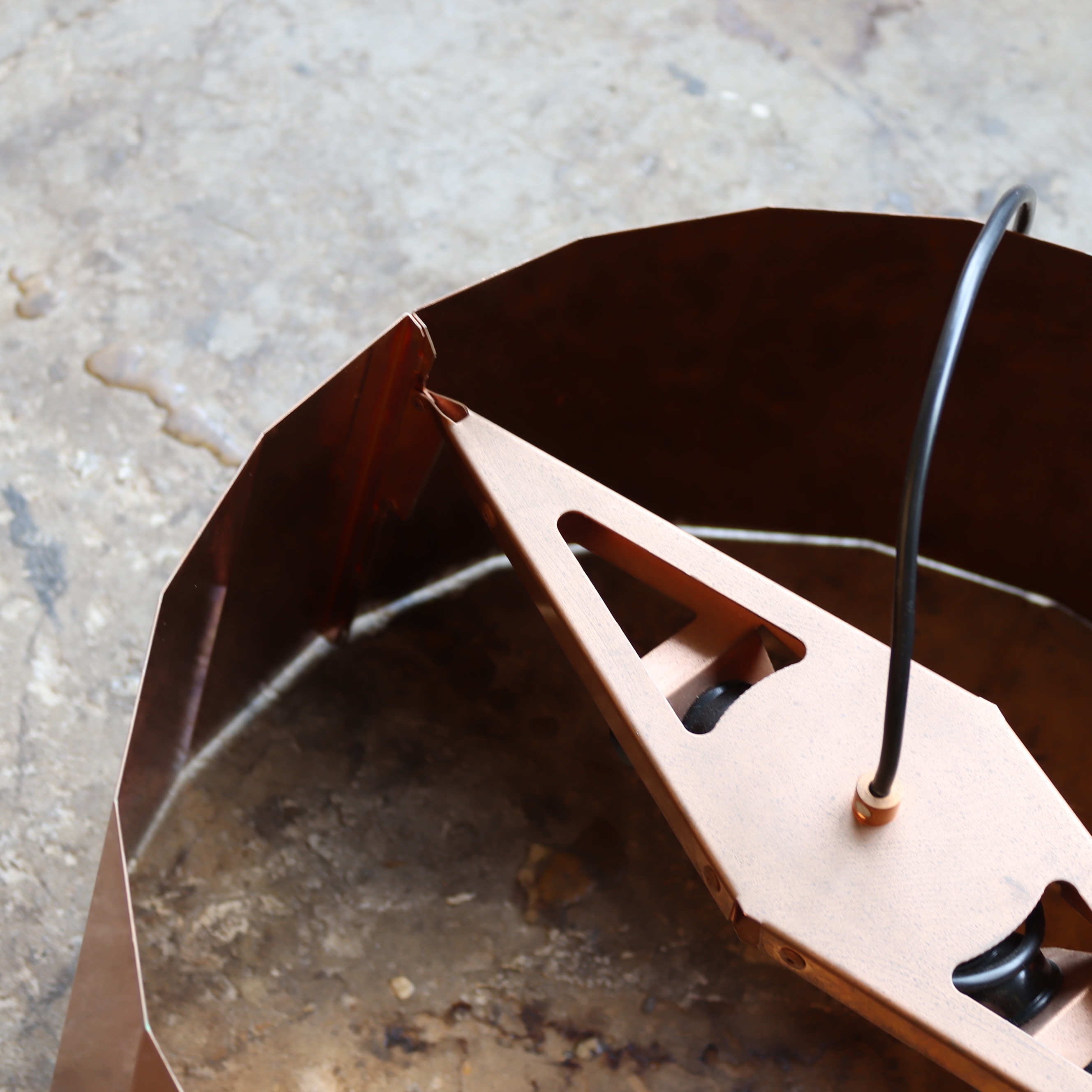 Design lamp Piet Hein Eek koper plisse hanglamp