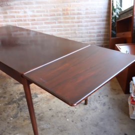 Vintage eettafel uitschuifbaar donker hout jaren 70