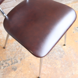 Vintage bruin skai stoeltje