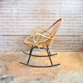 Vintage rotan schommelstoel rohe