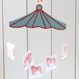 Vintage mobiele circus thema