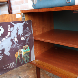Vintage klein dressoir  jaren 70