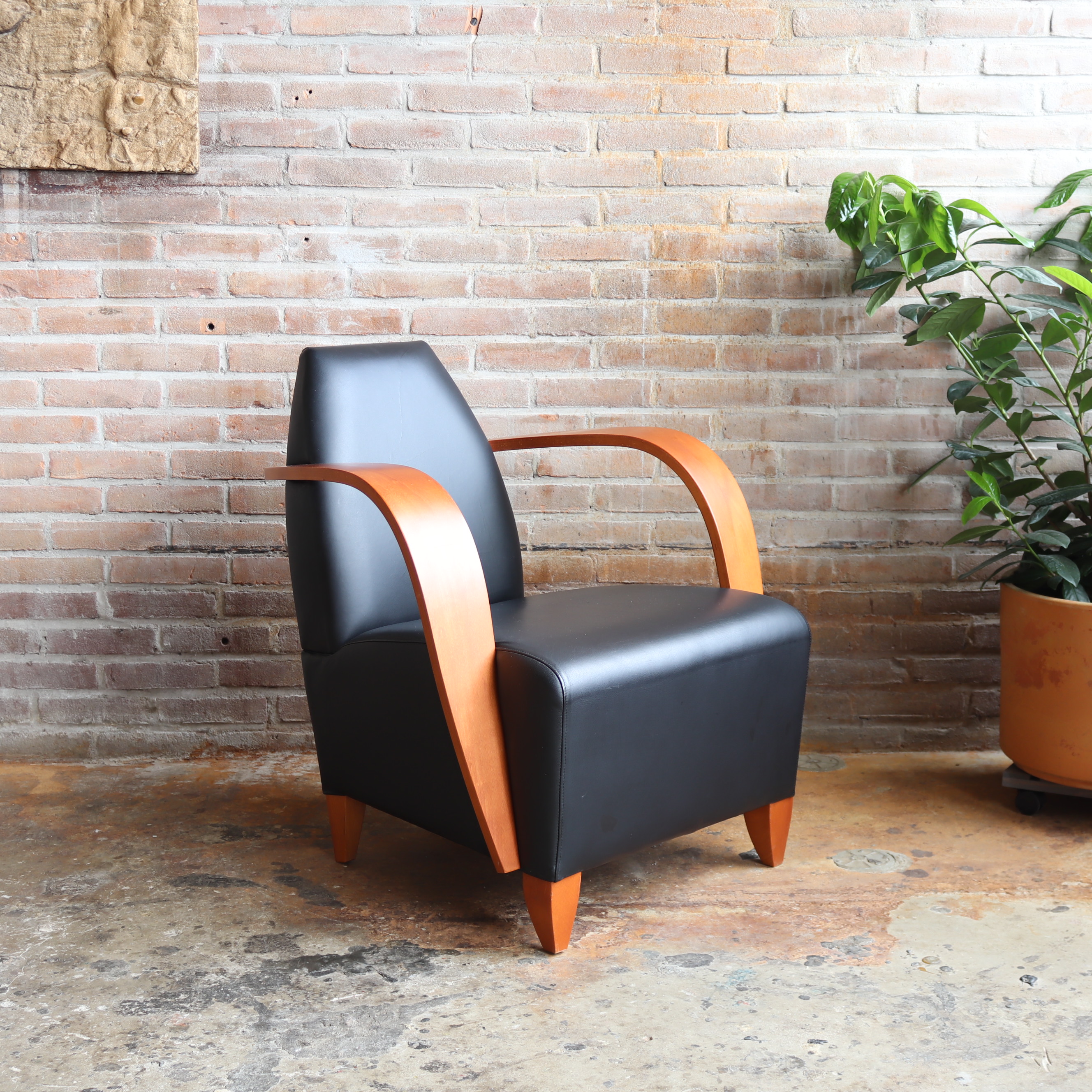 Vintage fauteuil leer hout spaans jaren 80