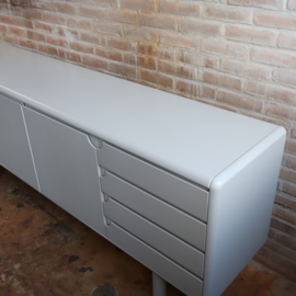 Vintage dressoir jaren 80 licht grijs