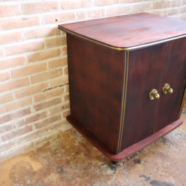 Vintage klein dressoir  jaren 70 platenspeler kast messing