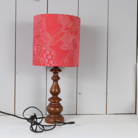 Vintage houten lamp voet met roze print lampenkap
