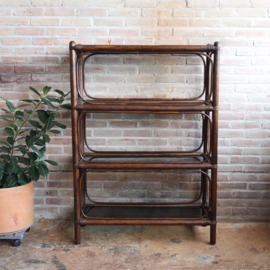 Vintage rotan open boekenkast glas