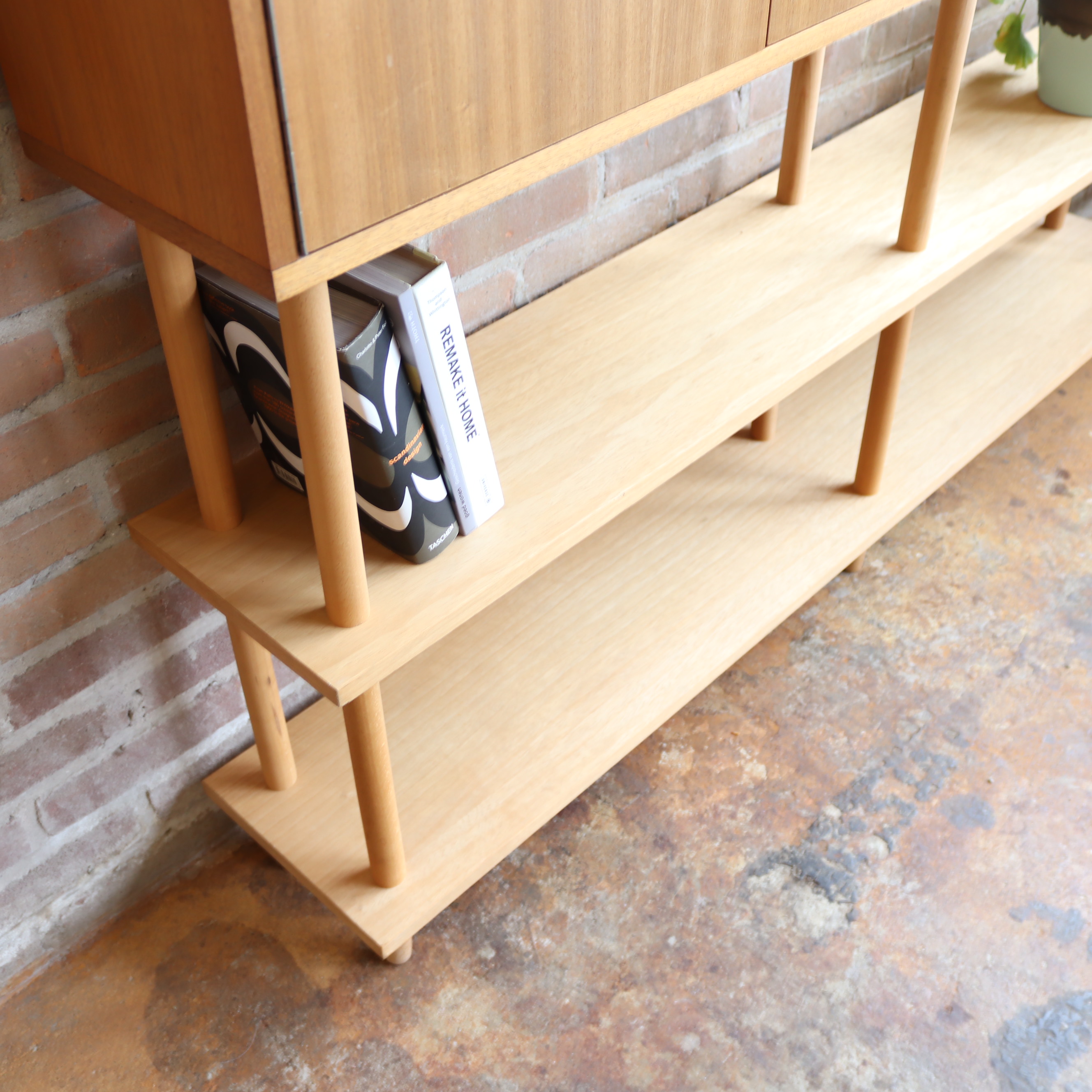 Vintage stokkenkast roomdivider