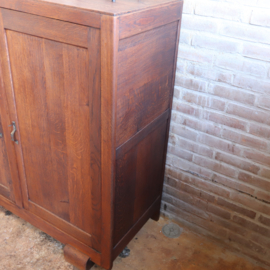 Vintage highboard dressoir kast country oud jaren 30 brutalist