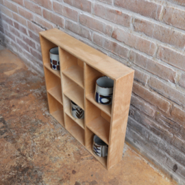 Vintage wandkastje licht hout keuken mokken