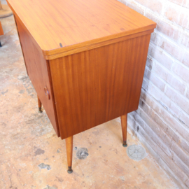 Vintage kast platenspeler