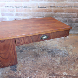 Vintage kaptafel hout jaren 70 muur kast