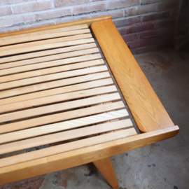 Vintage daybed licht essen hout Holma swiss