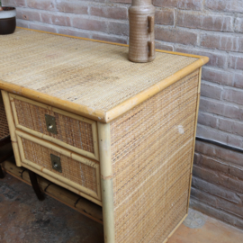 Vintage bureau rotan