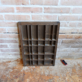 vintage letterbak donker hout