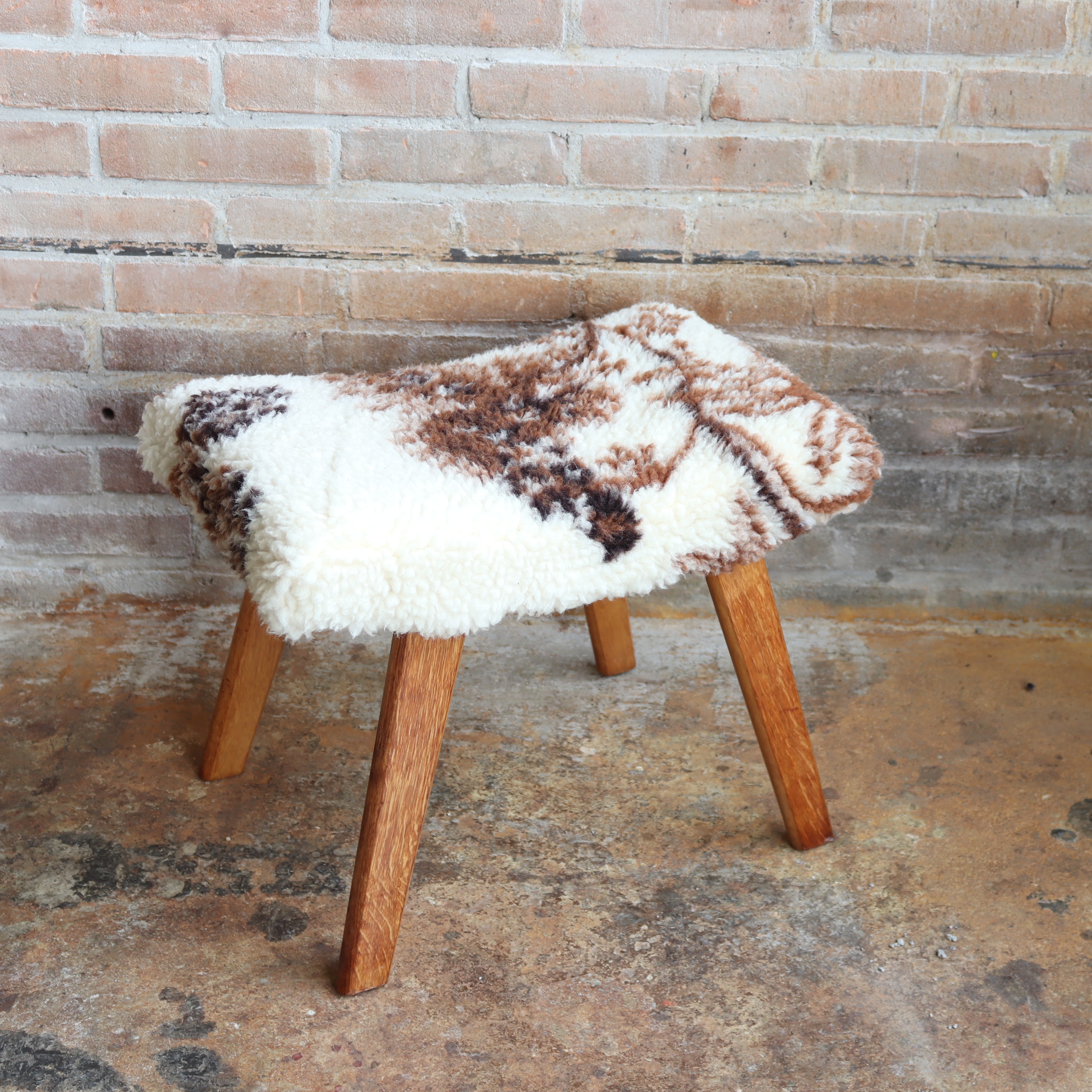 Vintage voetenbank teddy stof wol