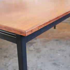Vintage eettafel Gispen 4-8 personen