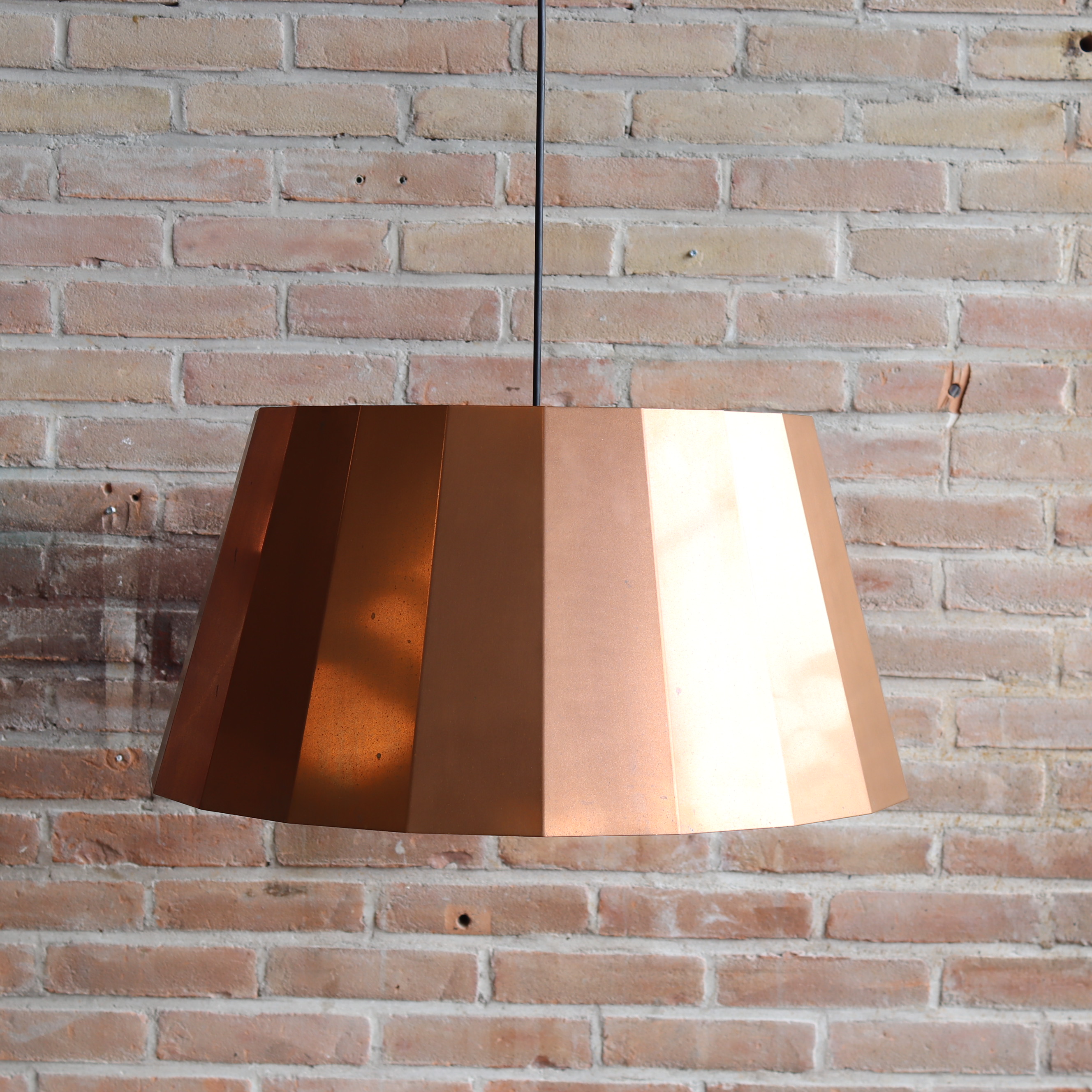 Design lamp Piet Hein Eek koper plisse hanglamp