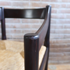 Carimate stoel Vico Magistretti  rieten zitting  jaren ’70