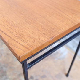Vintage bijzettafel zwart metaal hout teak