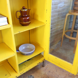 Vintage kast dressoir geel