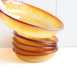 70s diepe borden glas amber kleur