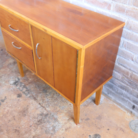 Vintage klein dressoir  jaren 70