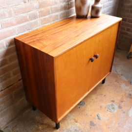 Vintage klein dressoir  jaren 70