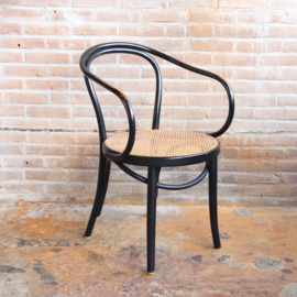 Vintage thonet stijl stoel zwart