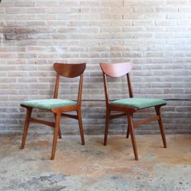Vintage eettafel stoelen groen velvet