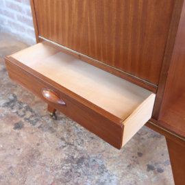 Vintage platenspeler kastje teak messing wieltjes