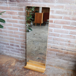 Vintage pas spiegel gebogen hout plankje