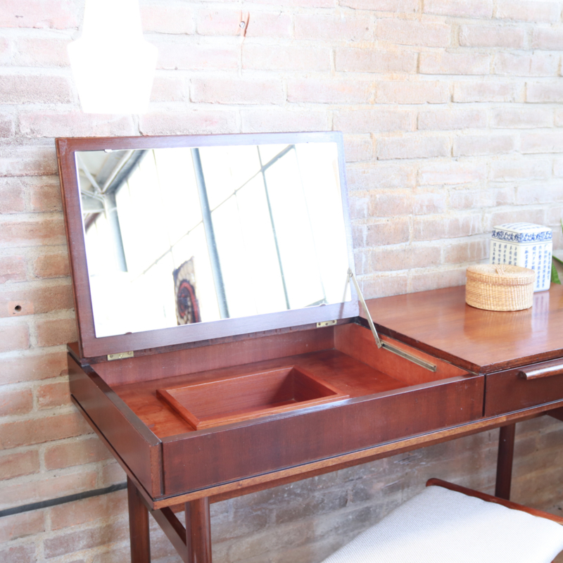 Vintage kaptafel inklapbaar spiegel | tafel & | Meutt vintage & - webshop voor vintage interieur producten