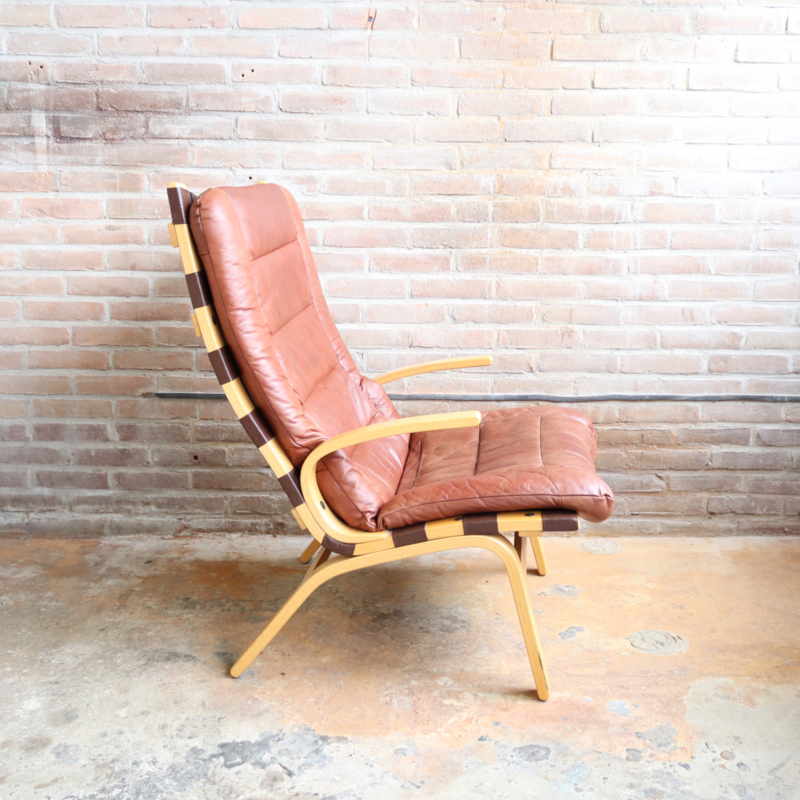 Scandinavische fauteuil leer hout fauteuils & stoelen | Meutt vintage & interior - webshop voor interieur producten