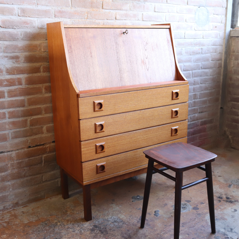 Vintage secretaire bureau/kast | kasten | vintage & interior - voor vintage interieur producten