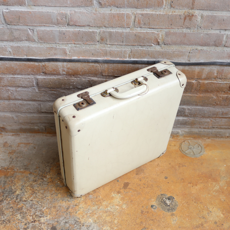 Vintage koffer wit | overige decoratie | vintage & interior - webshop voor vintage interieur producten