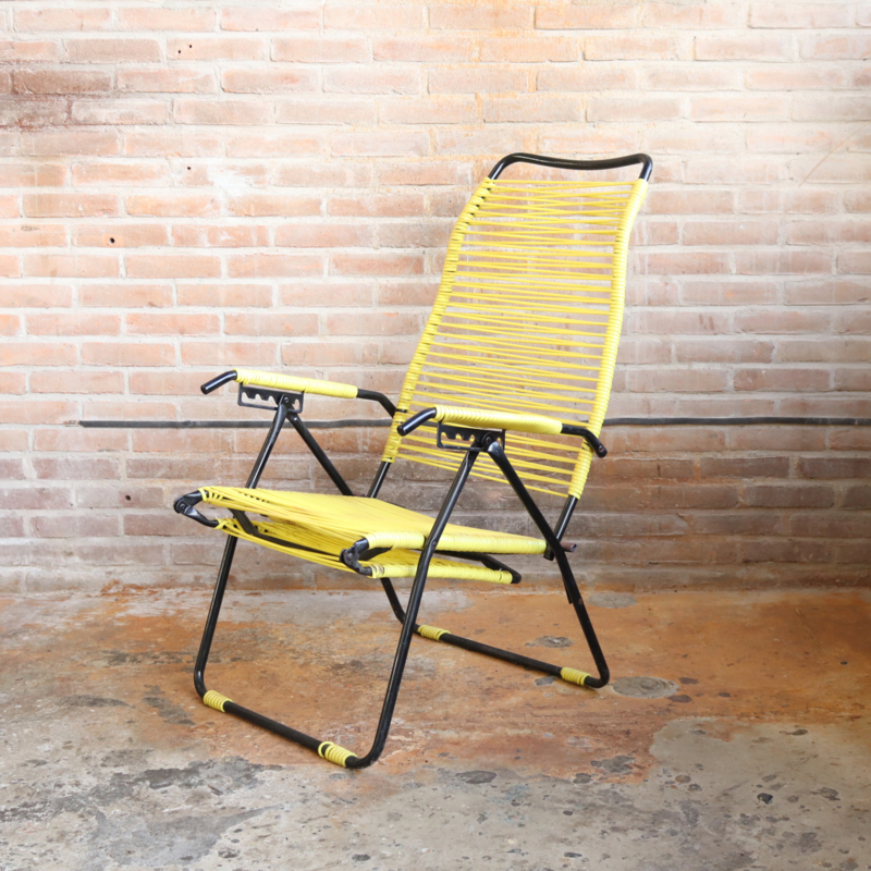 Bemiddelaar voor het geval dat Tektonisch Vintage retro tuinstoel draden zwart geel | fauteuils & stoelen | Meutt  vintage & interior - webshop voor vintage interieur producten