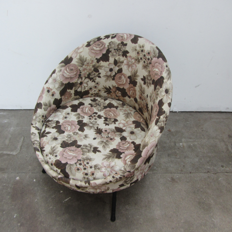 Vintage bloemen fauteuil NIEUW BINNEN Meutt vintage &amp; interior